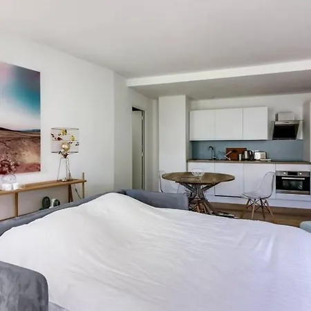 Hostnfly - Modern 45sqm Apt 